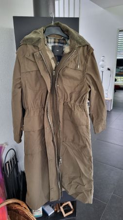 Khaki Wintermantel mit Innenfutter, Grösse M, Mango