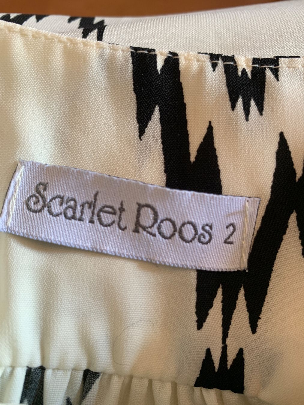 Blusen: Jolie blouse Scarlet Roos 2 taille 40 – Gebraucht aus MEYRIN von Gwendo10 3