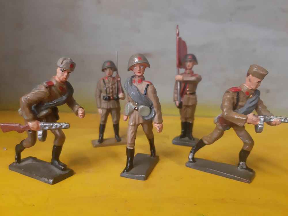 Spielzeuge: Infanterie russe , 39/45 – Gebraucht aus Monthey von Jmbois