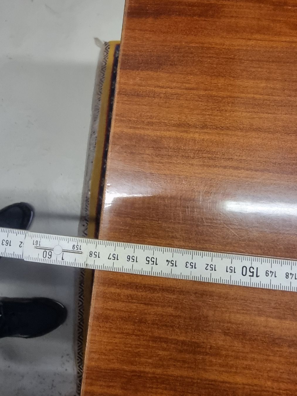 Tische: Couchtisch Holz Mitte 20 Jh. – Gebraucht aus Olten von Mezopotamya 6