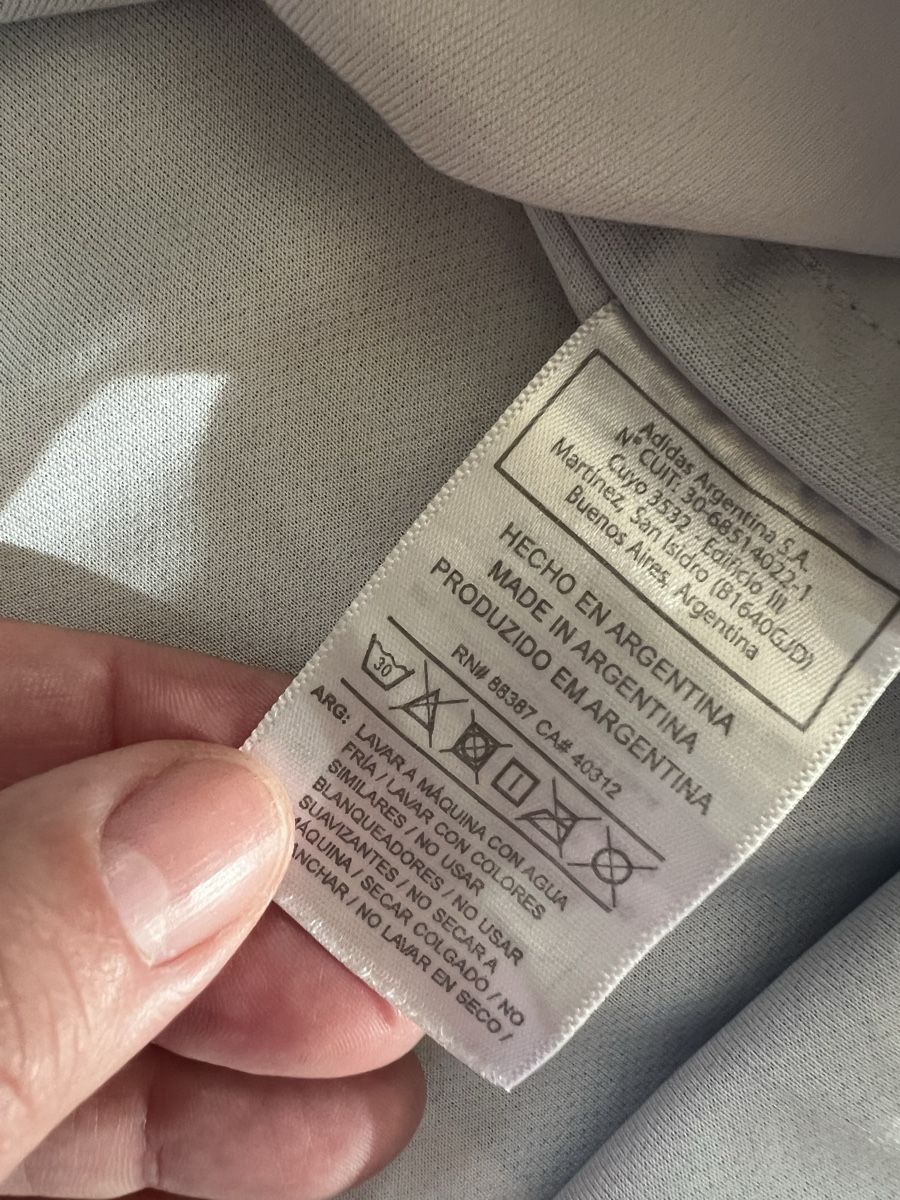 Adidas Canottiere & Pantaloni: Messi Trikot Argentinien Messi 10 gr. M – Usato da Triesen venduto da bubita 6