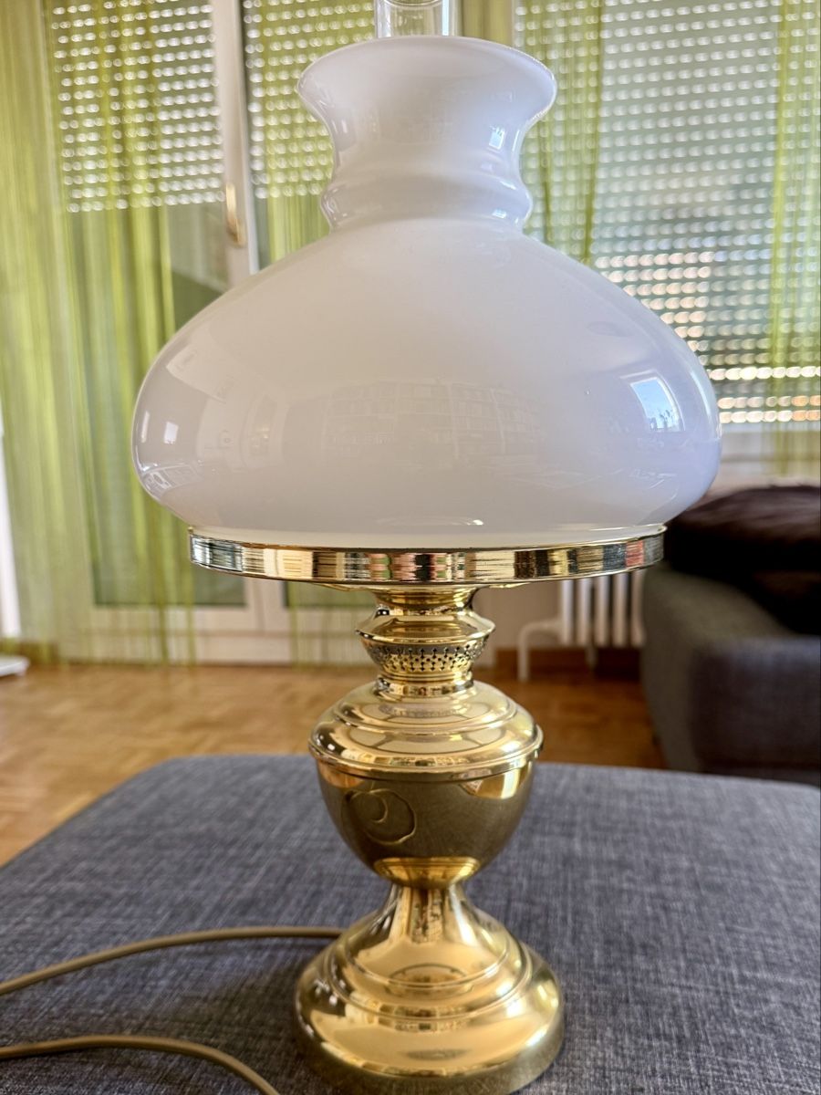 Lampes: Wertige Lampe aus Messing und Glas – D'occasion à St.Gallen par Bachweid 1