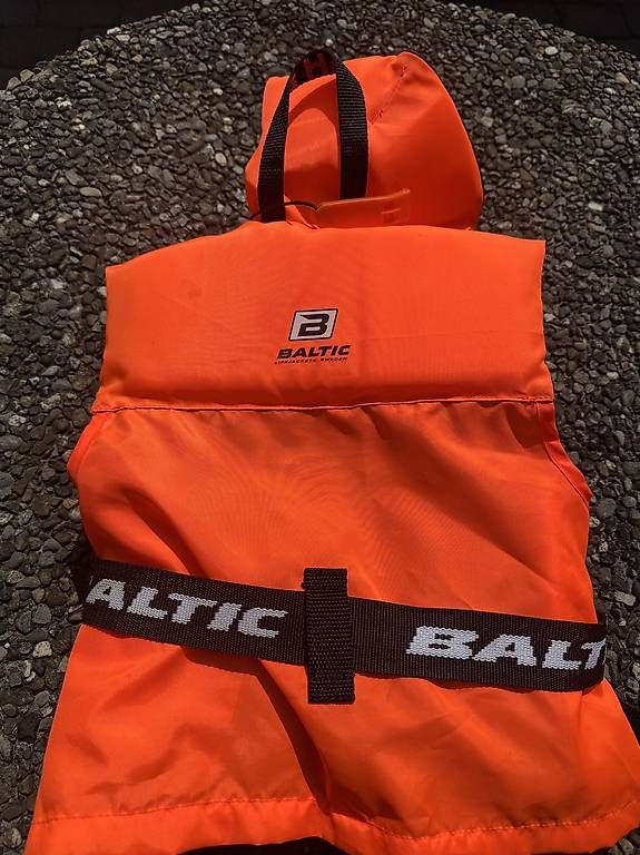 Gilets de sauvetage: Swimweste Baltik Kinder  – D'occasion à Wengi b. Frutigen par Tomaeg0