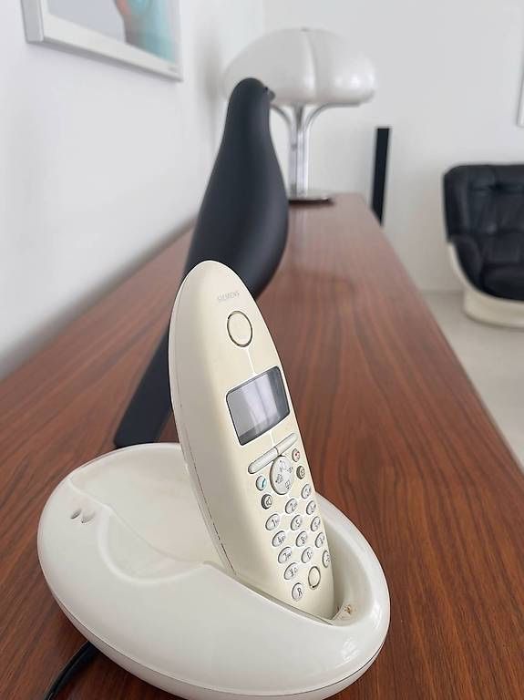 Siemens Telefoni: Téléphone Alessi pour Siemens – Usato da giffers venduto da sev_c9x9