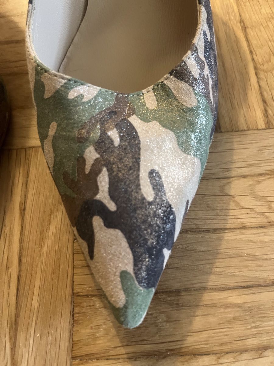 Scarpe da donna: Leder Schuh Militärlook leicht glänzend – Nuovo (secondo la descrizione) da Dübendorf venduto da NissanCC 2