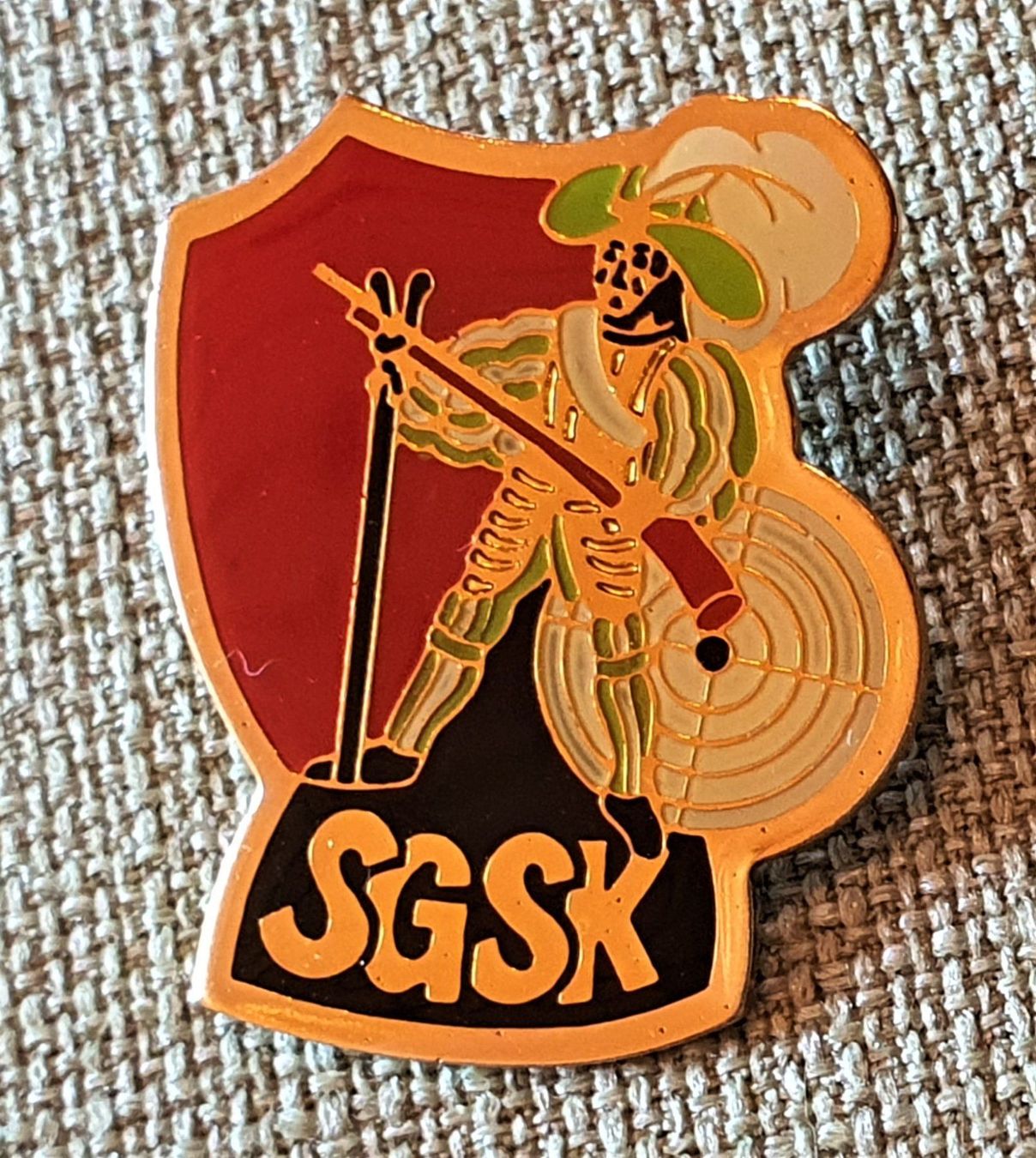 Placchette & Badge: L377 - Pin Schützen Gesellschaft SGSK – Usato da Reinach BL venduto da Boston-Verkauf