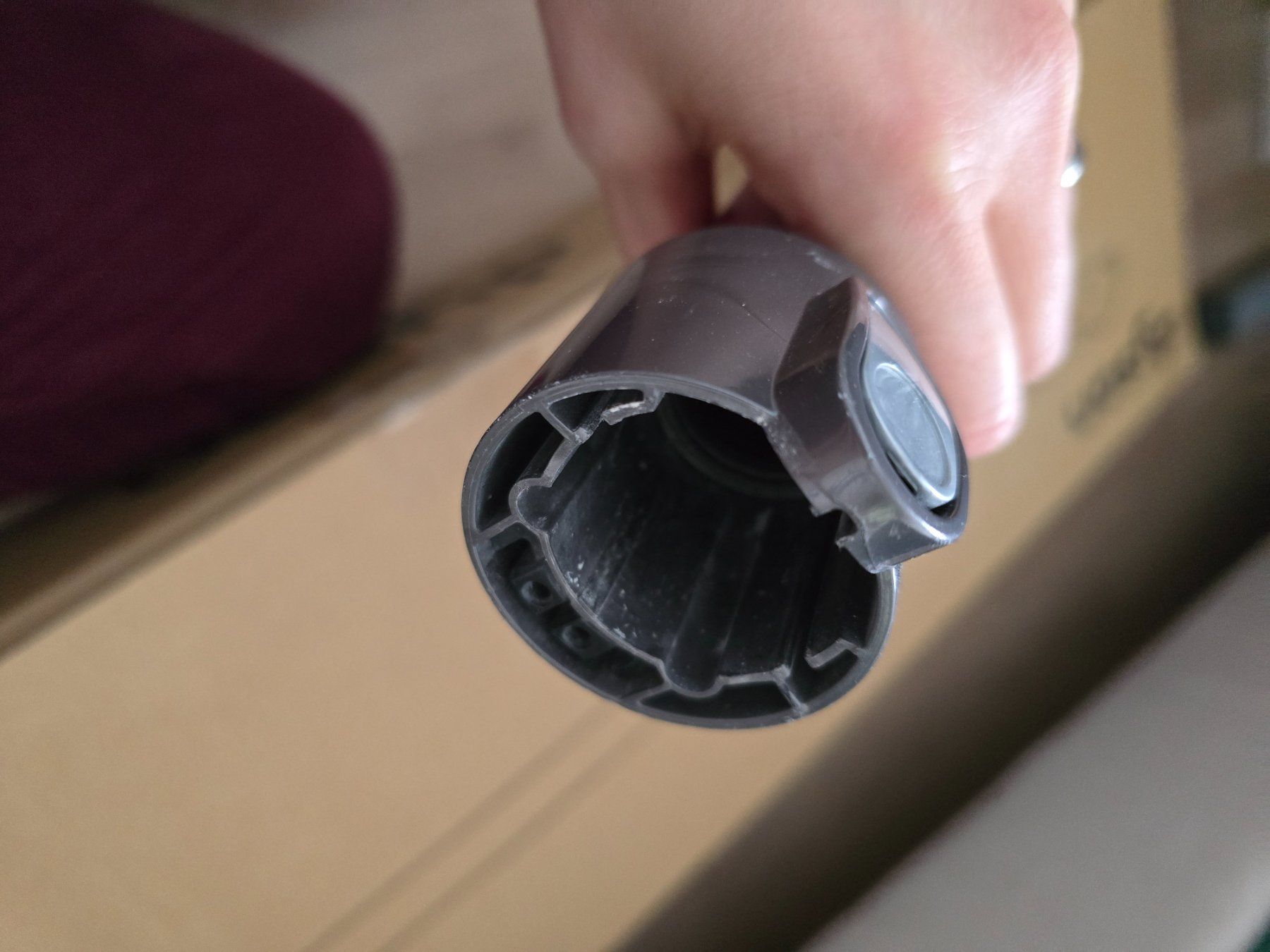 Dyson Aspirapolveri & Accessori: dyson tube V6 absolute + – Usato da La Chaux-de-Fonds venduto da Elissa 4