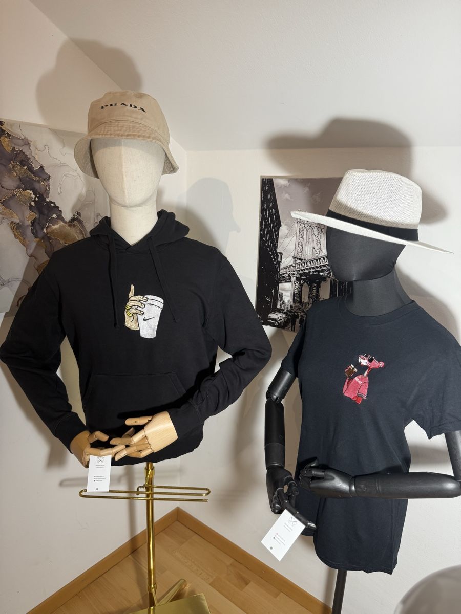 Lots de vêtements: Prada Bucket Hat Beige New Condition – Neuf avec emballage d'origine à St. Gallen par cat_ms2c