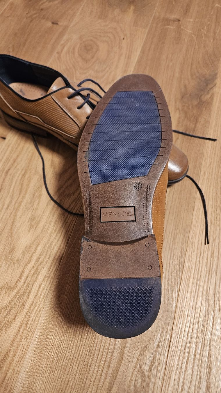 Dosenbach Scarpe da uomo: Schuhe Venice Grösse 47 – Nuovo (secondo la descrizione) da Eschenbach LU venduto da VeltenST 1