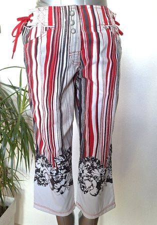 Pantalon ¾- CHIEMSEE –Neuf - Motif Rayures  – Taille S