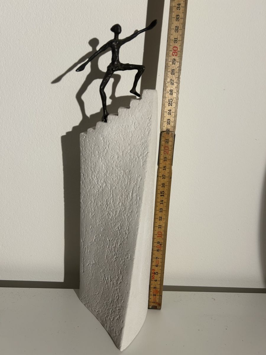 Skulpturen & Statuen: Bronze , Stufe zum Erfolg – Gebraucht aus Hochfelden von larson27