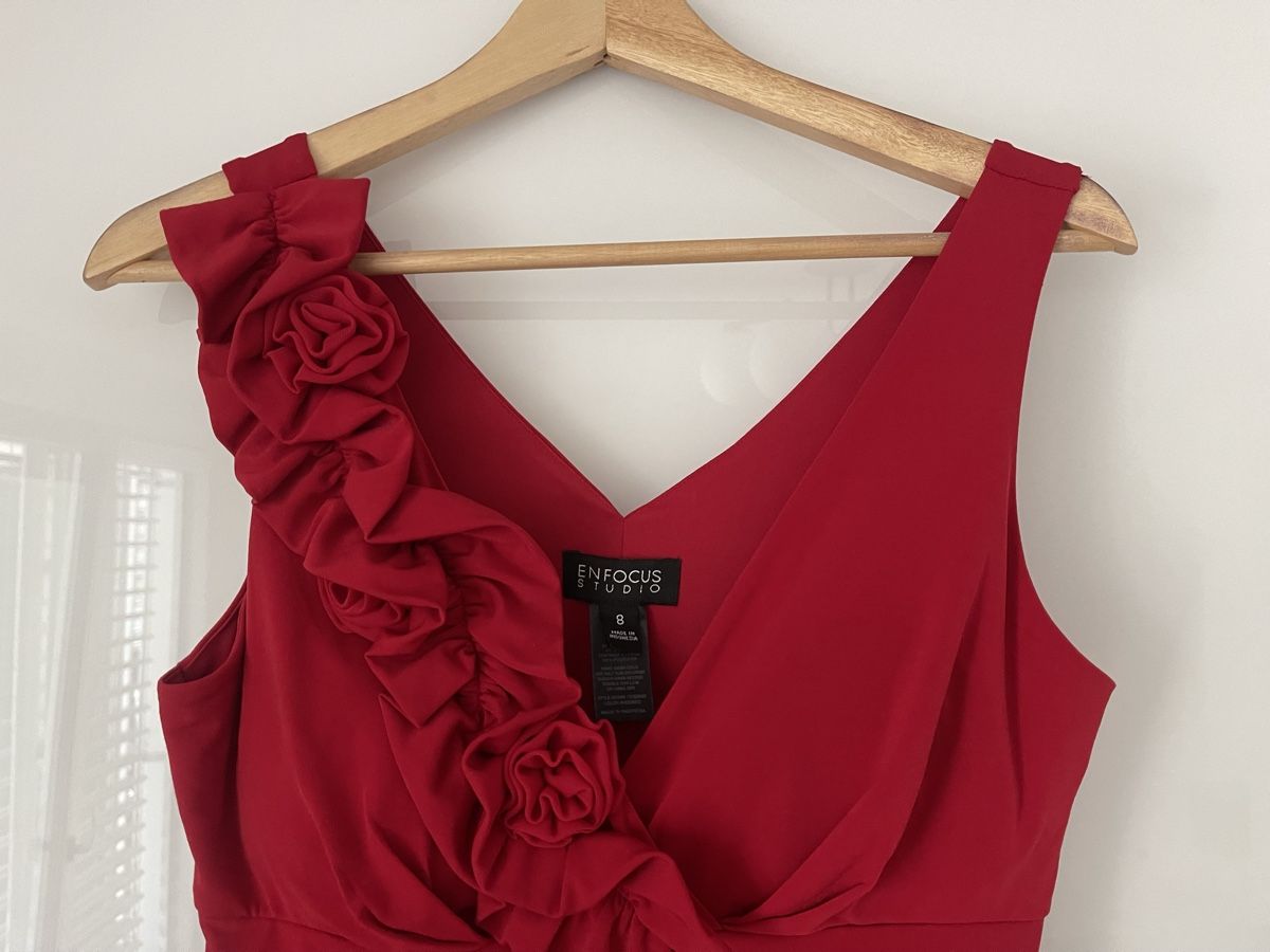 Kleider: Neues rotes Kleid in Grösse US 8 / 38 – Neu (gemäss Beschreibung) aus Zürich von michaela_2024 1