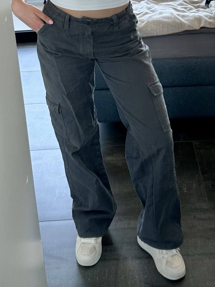 Jeans: Subdued Cargo pants – Usato da Dübendorf venduto da ayl_t992
