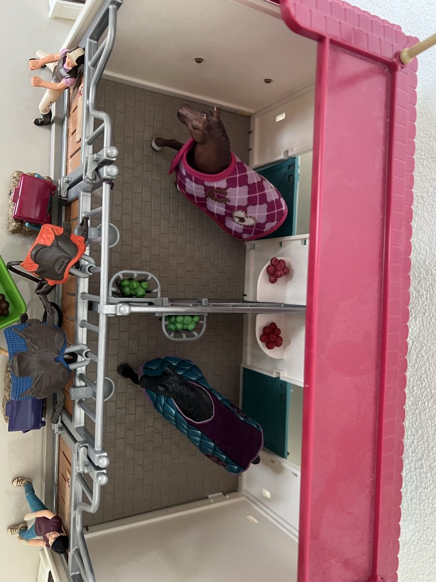 Schleich Jouets: Schleichstall  – D'occasion à Dietwil par sarn 1