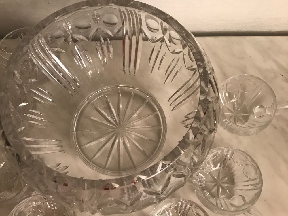 Bowle Set aus Glas, 6 Gläser (Gebraucht) in Dagmersellen für CHF 15