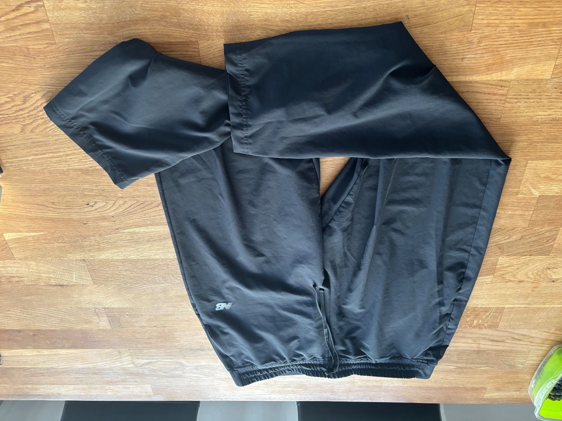 New Balance Pantaloni: new Balance dünne Trainerhose dames gr Xl – Usato da Geuensee venduto da sonnetje 1