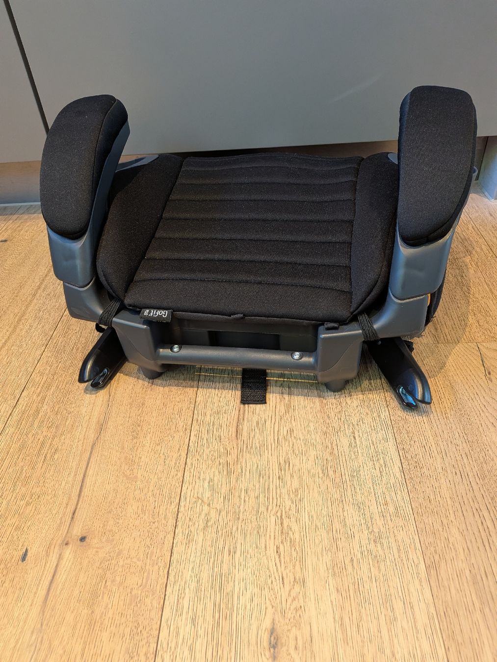 Chicco Seggiolini per auto: Chicco GoFit Kindersitz – Usato da Herrliberg venduto da BonjourLisa 2