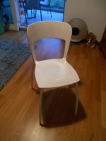 Stylischer Stuhl weiss, Metall/Hartkunststoff