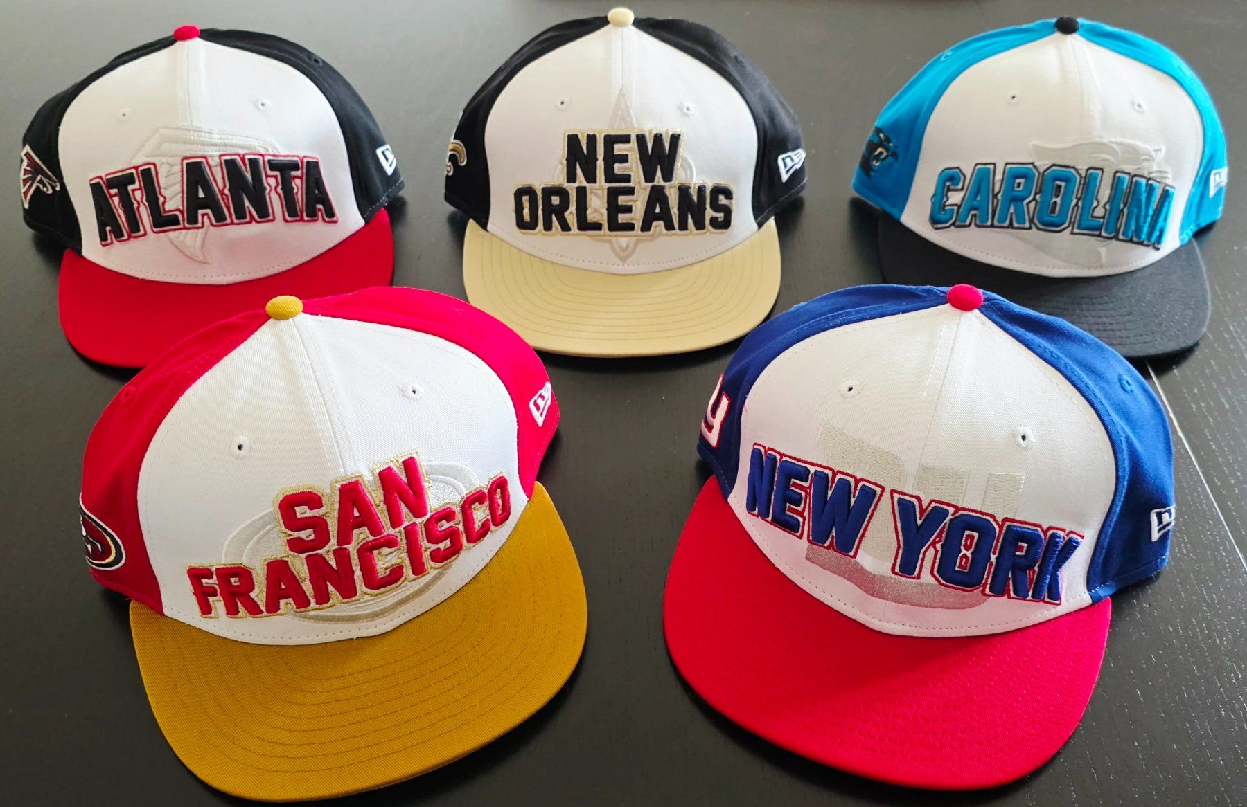 New Era Copricapi, berretti & cappellini: New Era - NFL Caps x10 – Usato da Arzier-Le Muids venduto da SmellyCat