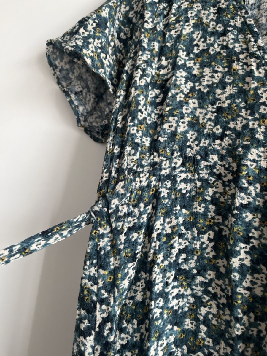 Pull&Bear Kleider: Kleid Blumenmuster Grösse M  – Gebraucht aus St. Gallen von ninananas 2