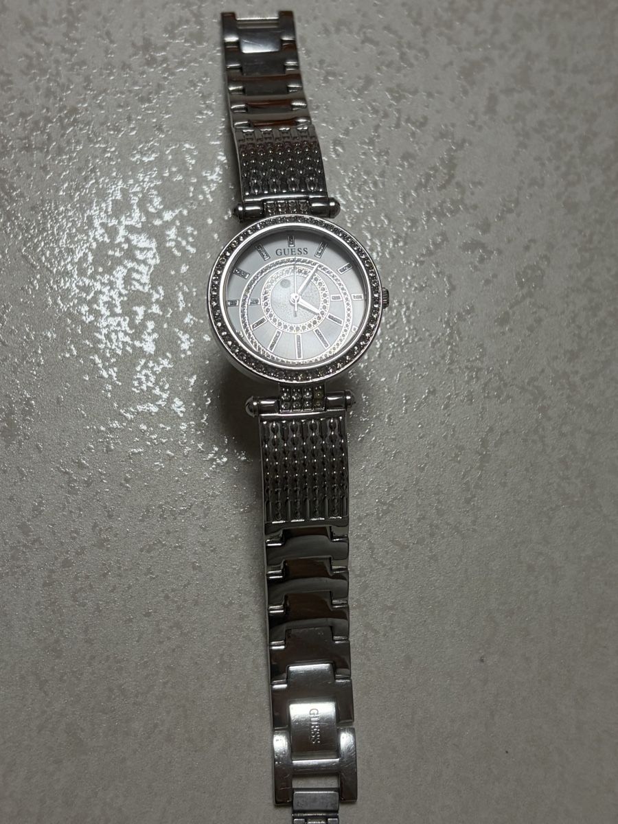 Guess Uhren: Guess Uhr – Gebraucht aus Buochs von end_wns2 1