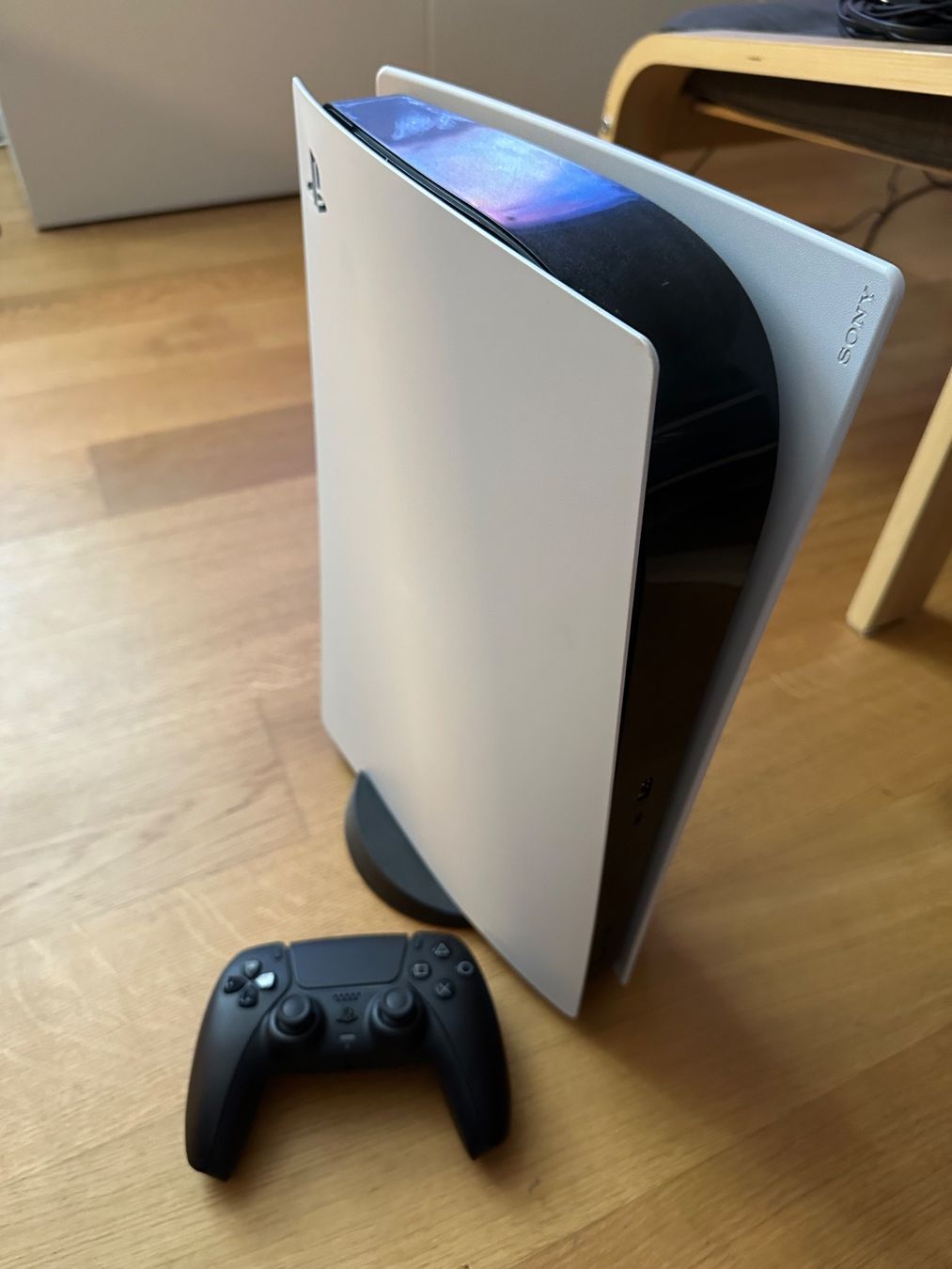 Sony Konsolen: Sony PlayStation 5 Disc Edition + Controller + 1xPS5 Game – Gebraucht aus Zürich von Kiwianer83 4