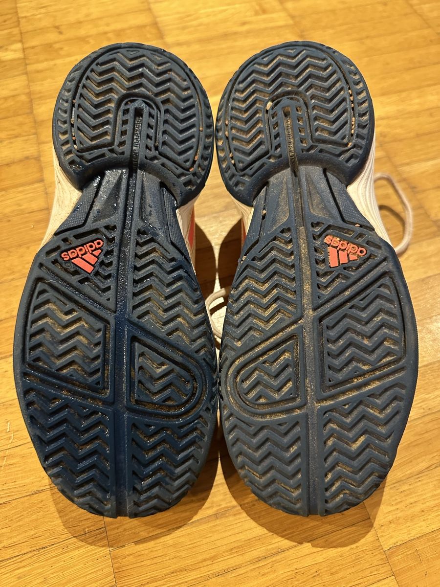 Adidas Schuhe für Jungen: Adidas Tennisschuhe Gr. 31 – Gebraucht aus Wettingen von chatzegras 3