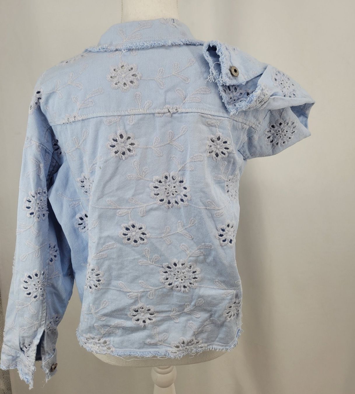 Giacche: Veste en jeans M – Usato da Lausanne venduto da PlusValue_Lausanne 2