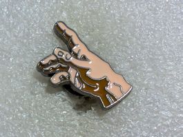 Ansteckpin 106: Hand