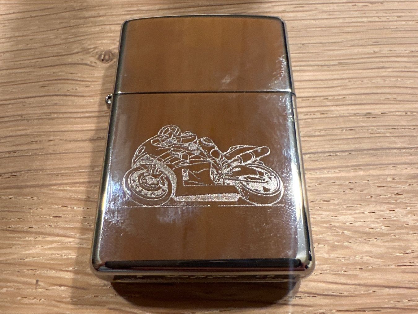 Zippo Accendini: Zippo Moto – Usato da Monthey venduto da sean0007
