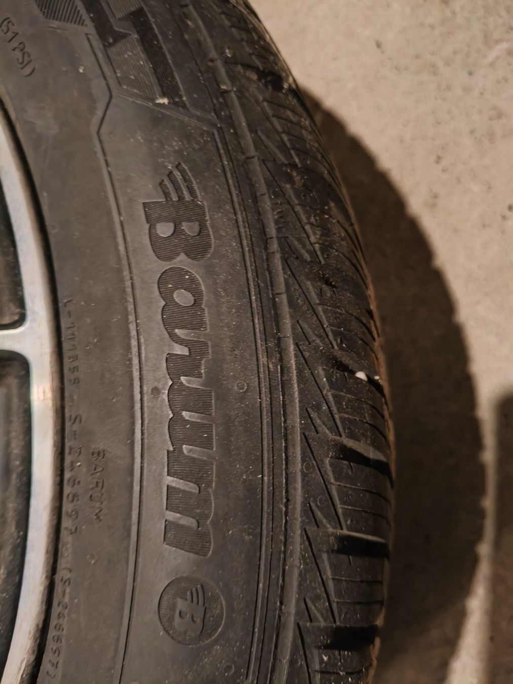 Pneumatici & Ruote complete: BMW wintersatz R17 – Usato da Flawil venduto da mikica0 4