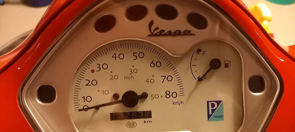 Scooters: Vespa Primavera LX2 50 – D'occasion à Kallern par salento2 1