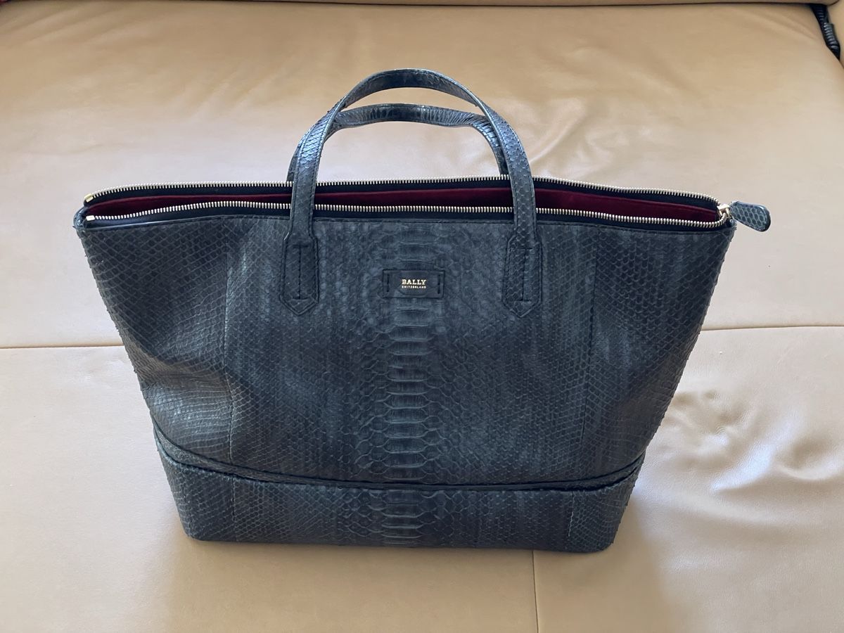 Bally Taschen für Damen: BALLY Python-Leder Shopper praktisch unbenutzt – Neu (gemäss Beschreibung) aus Corcelles NE von typoerrorist