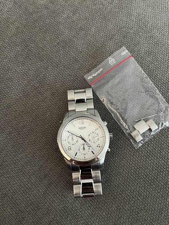 Guess Orologi: Guess Uhr silber – Usato da Hinwil venduto da dire07