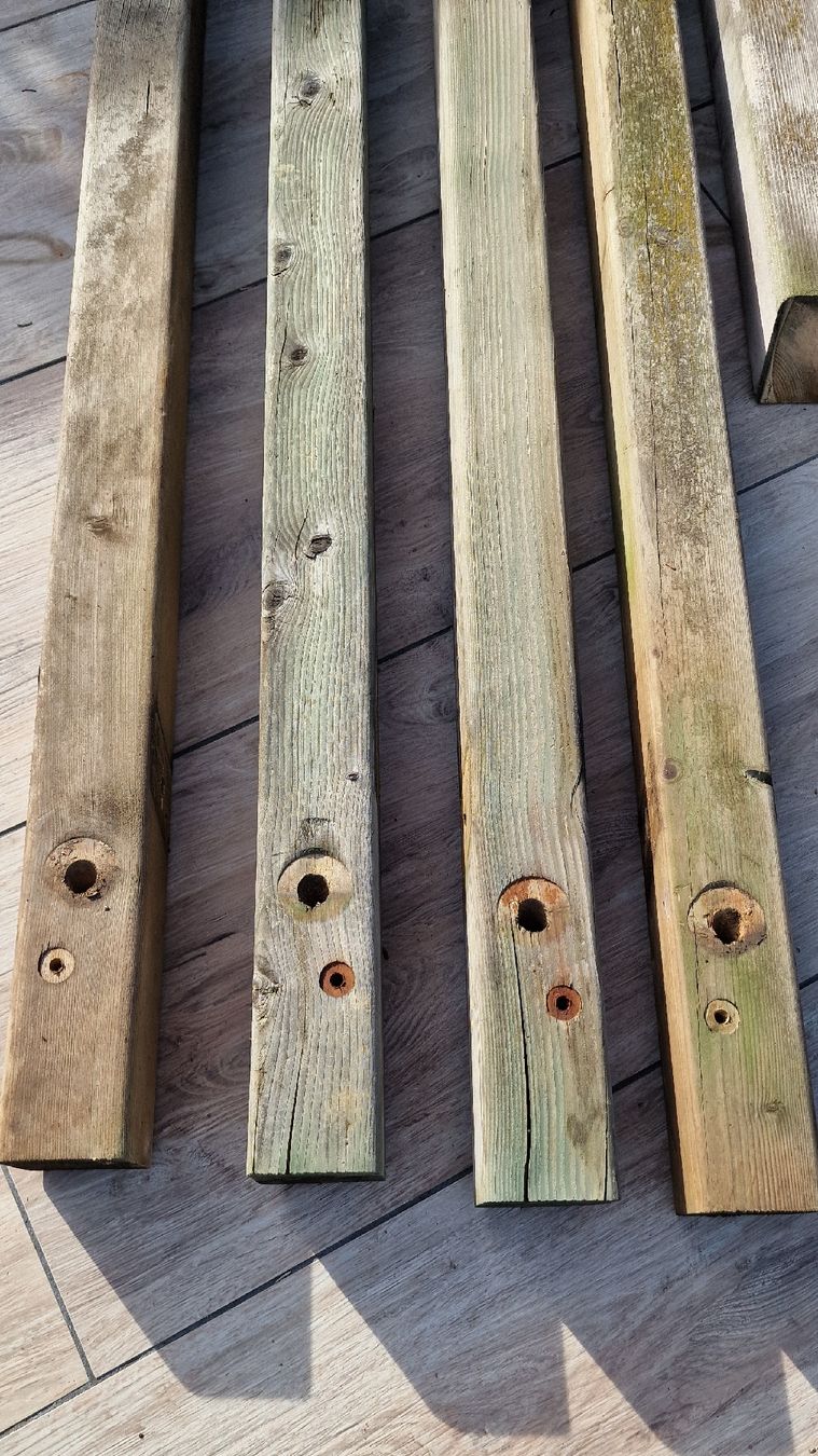 Articoli in legno: Imprägnierte Holzbalken – Usato da Suhr venduto da Sbume 2