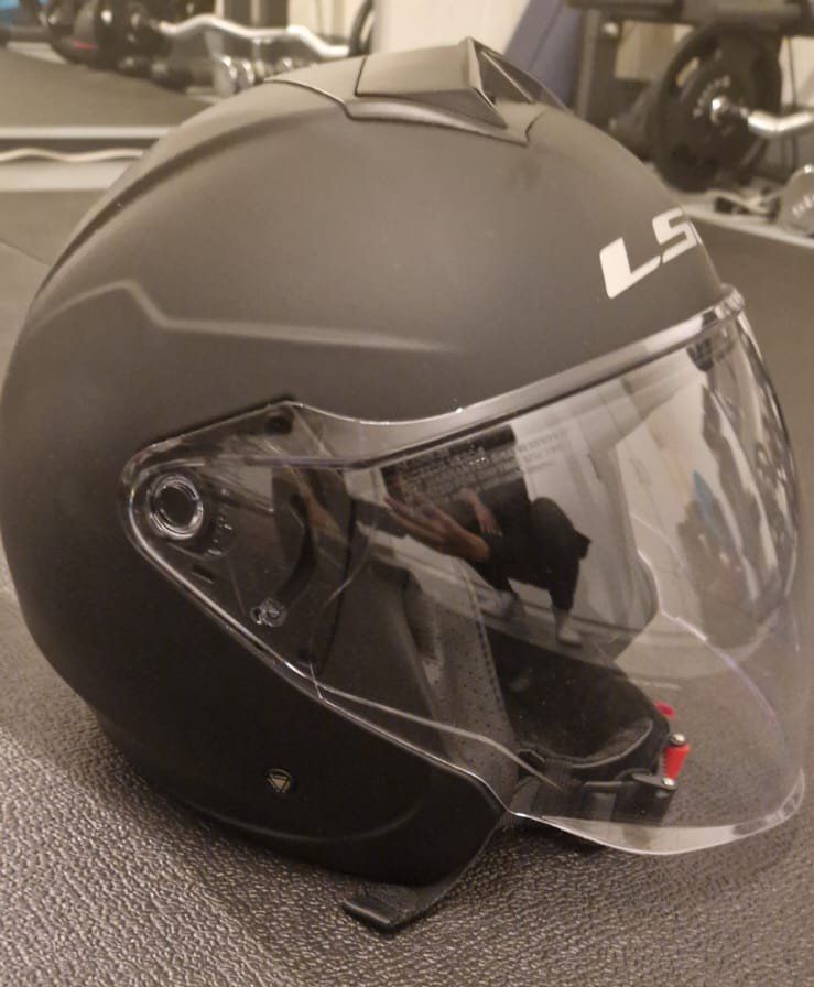 Helme & Visiere: Motorradhelm LS2 Damen Grösse S – Gebraucht aus Winterthur von Riepl