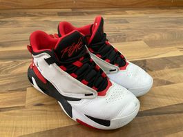 Jordan Max Aura 4, Grösse 41