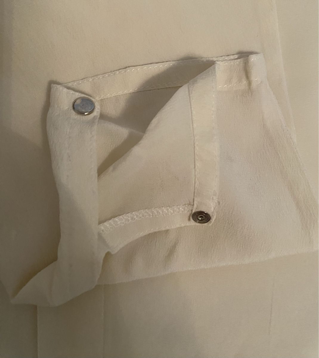 Camicette: 100% Seiden Bluse 🌸 – Usato da Opfikon venduto da Luis144 9