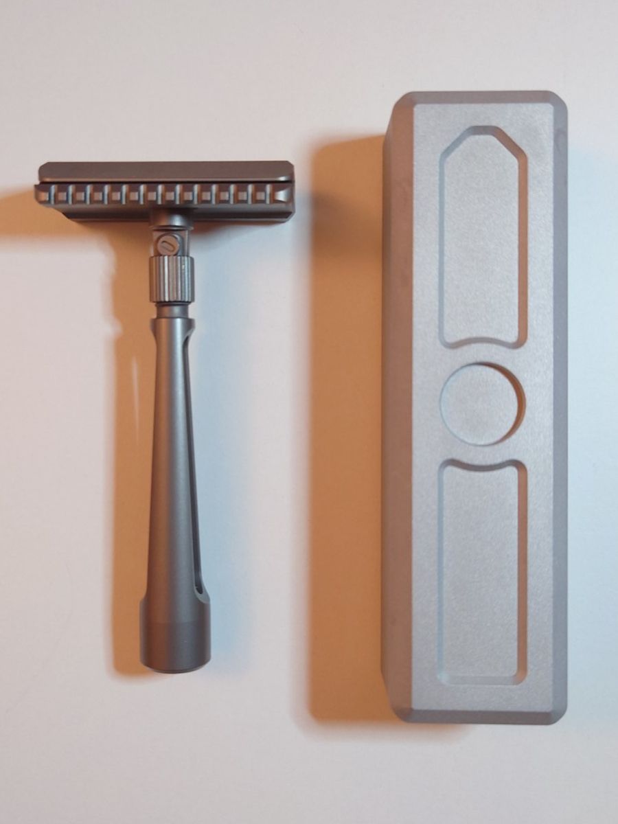 Rasoi & Lamette da barba: ModuRazor V2 | Hochwertiger Rasierhobel aus 100% Titanium – Nuovo (secondo la descrizione) da Kaiseraugst venduto da flo_ydd2