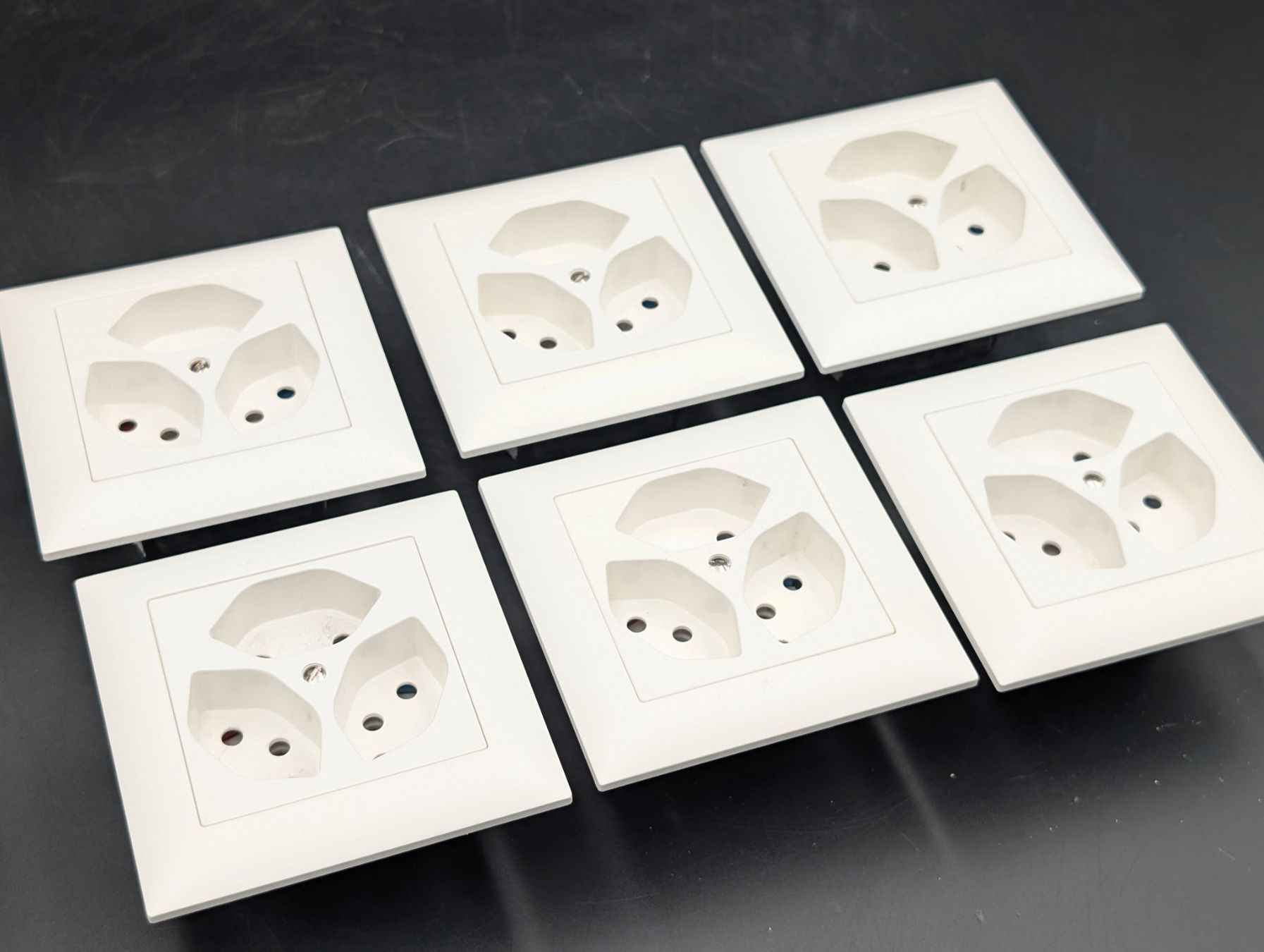 Feller Stecker: Feller EDIZIOdue Set 6 Stück 3xT13 – Gebraucht aus Winterthur von Hint17 2