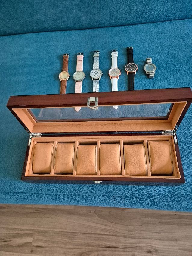 Scatole porta orologi: Uhrenbox mit 6 Uhren – Usato da Embrach venduto da wernici 4