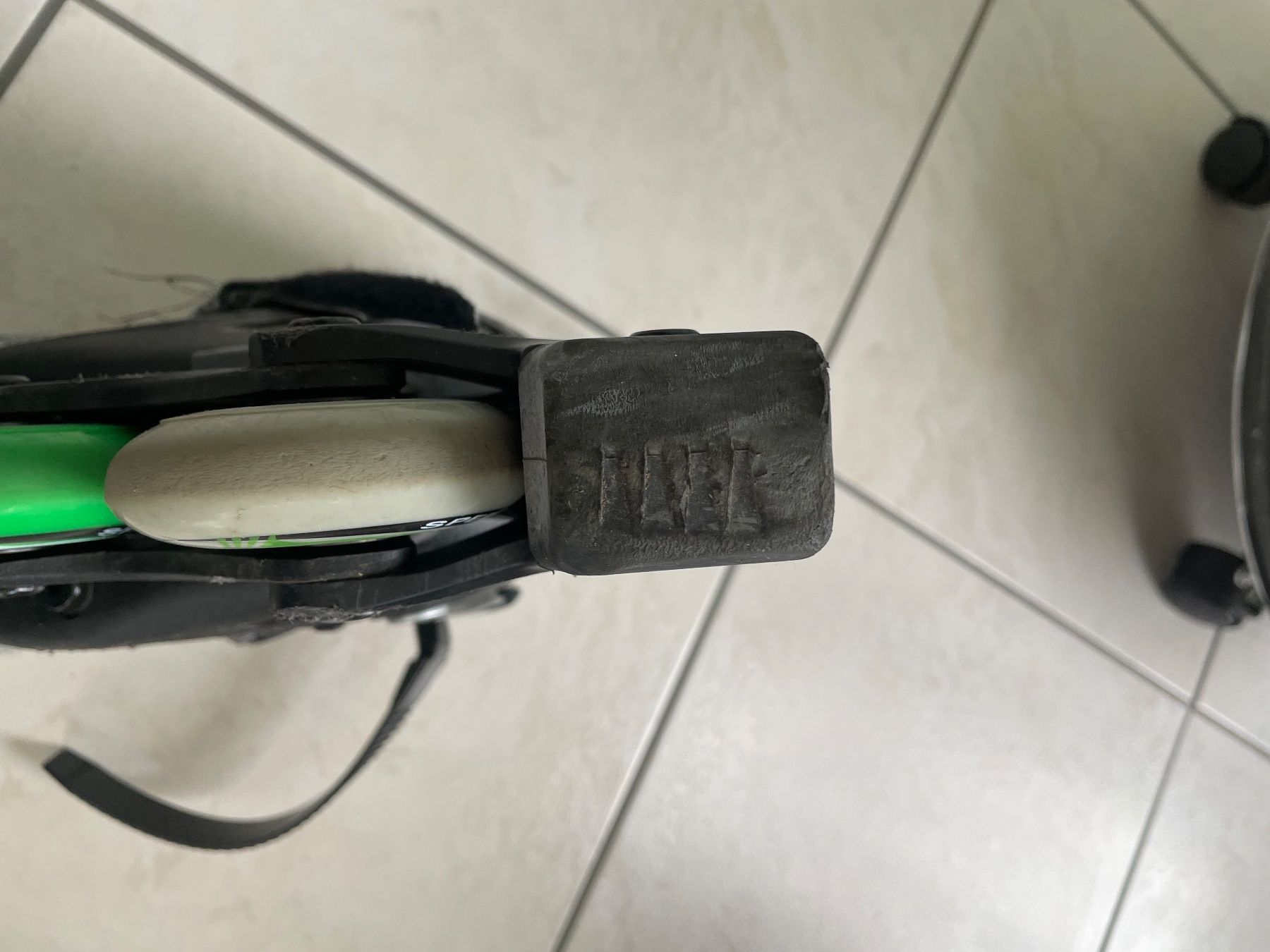Pattini in linea & Pattini a rotelle: Kinder Softboot-Inlinesaktes und Skating-Schutz – Usato da Kloten venduto da Ceci76 4