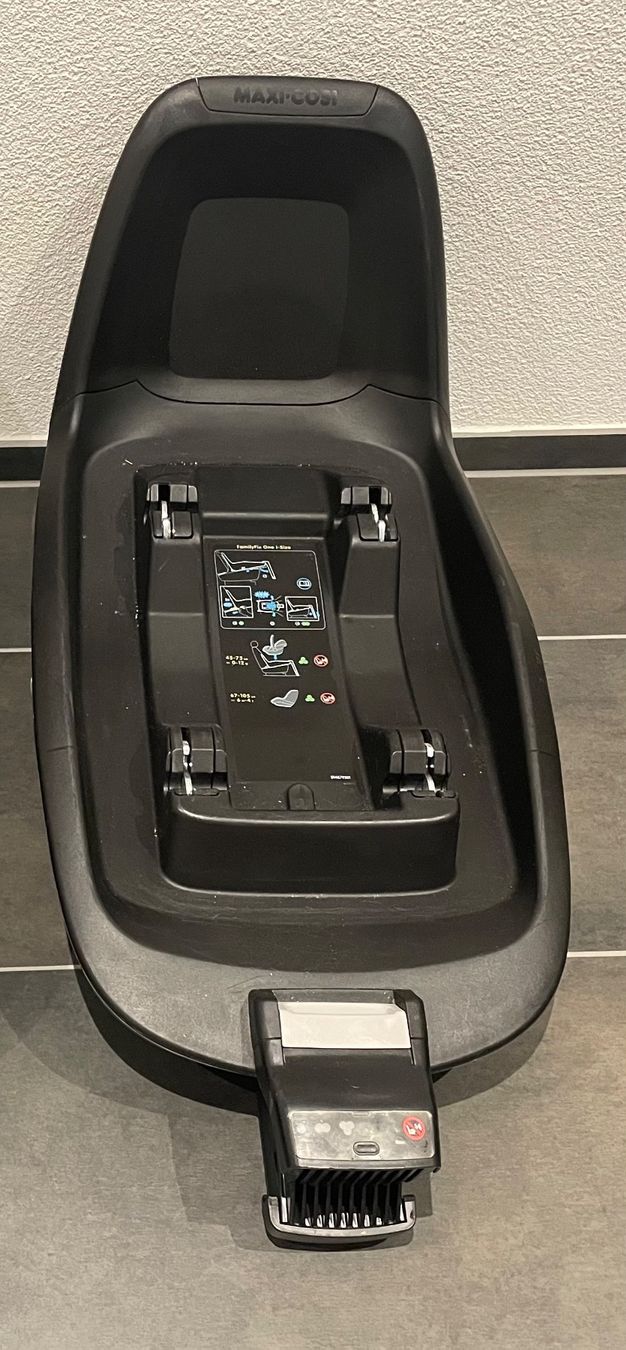 Maxi-Cosi Seggiolini per auto: KinderAutositz mit Isofixstation Maxi cosi – Usato da Buchberg venduto da carla.tanner 3