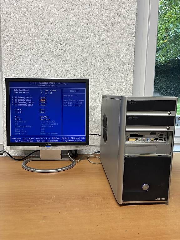 PC: Medion MT6 Retro Pc – Difettoso da Niederuzwil venduto da LA-Electronics 1