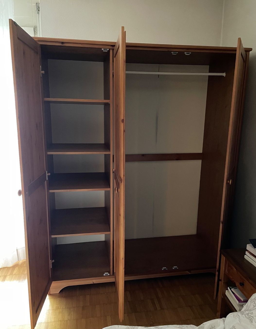 Interio Armadi: armoire en bois – Usato da Zürich venduto da nat_79w7 2