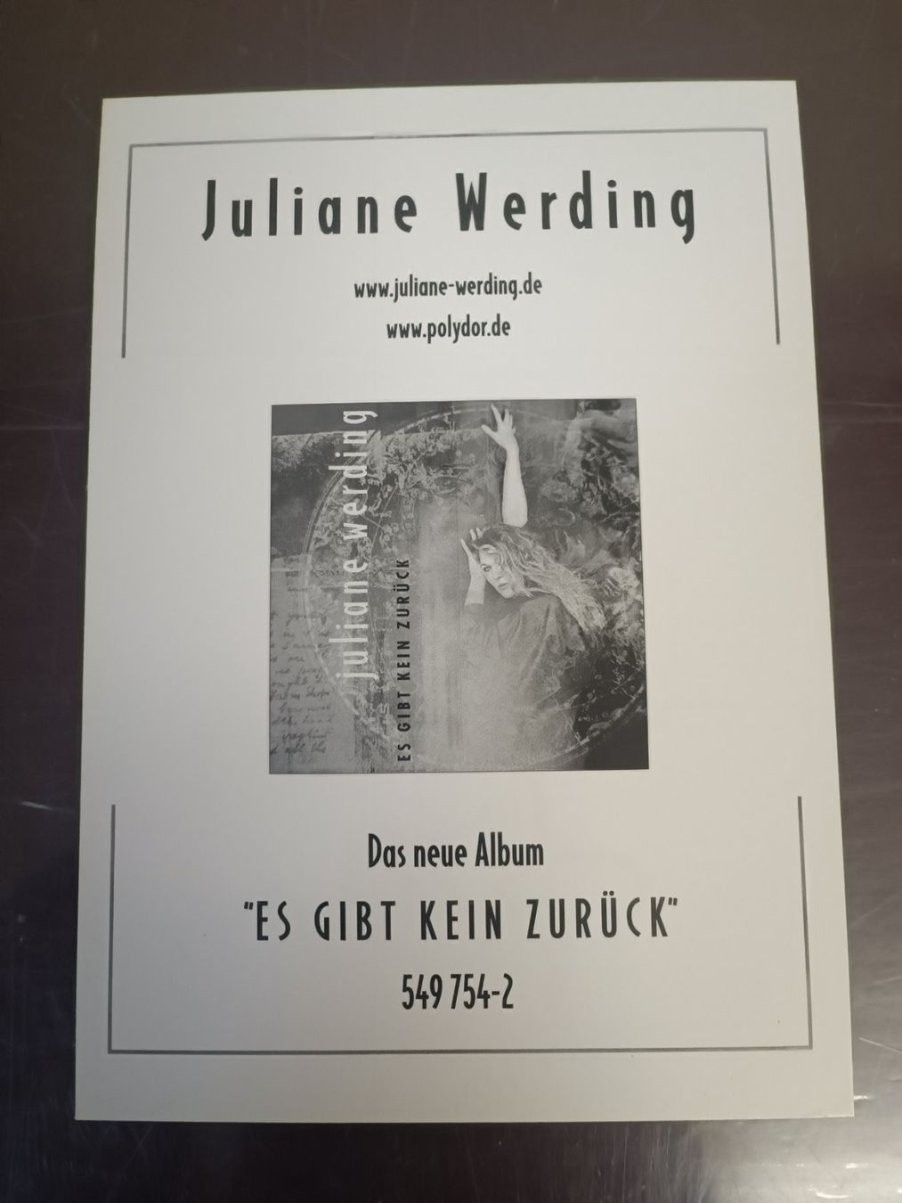 Autografi: Julia Werding - handsignierte Autogrammkarte – Usato da Menziken venduto da Artographs 1