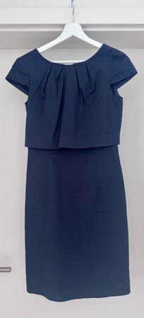 Damen Kleid dunkelblau Grösse 34 guter Zustand
