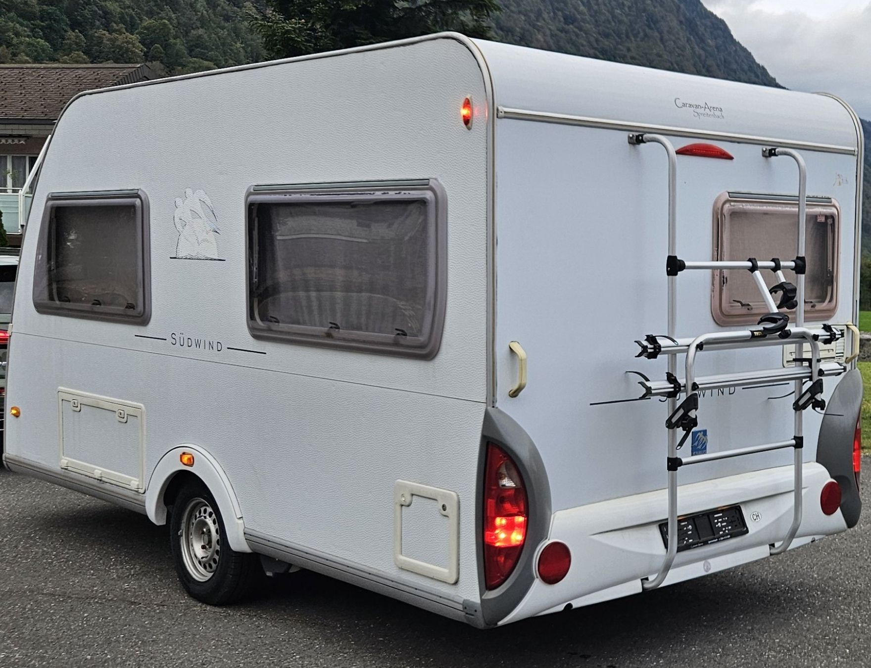 Remorques: Wohnwagen Knaus 400 – D'occasion à Niederurnen par Hinterland 1
