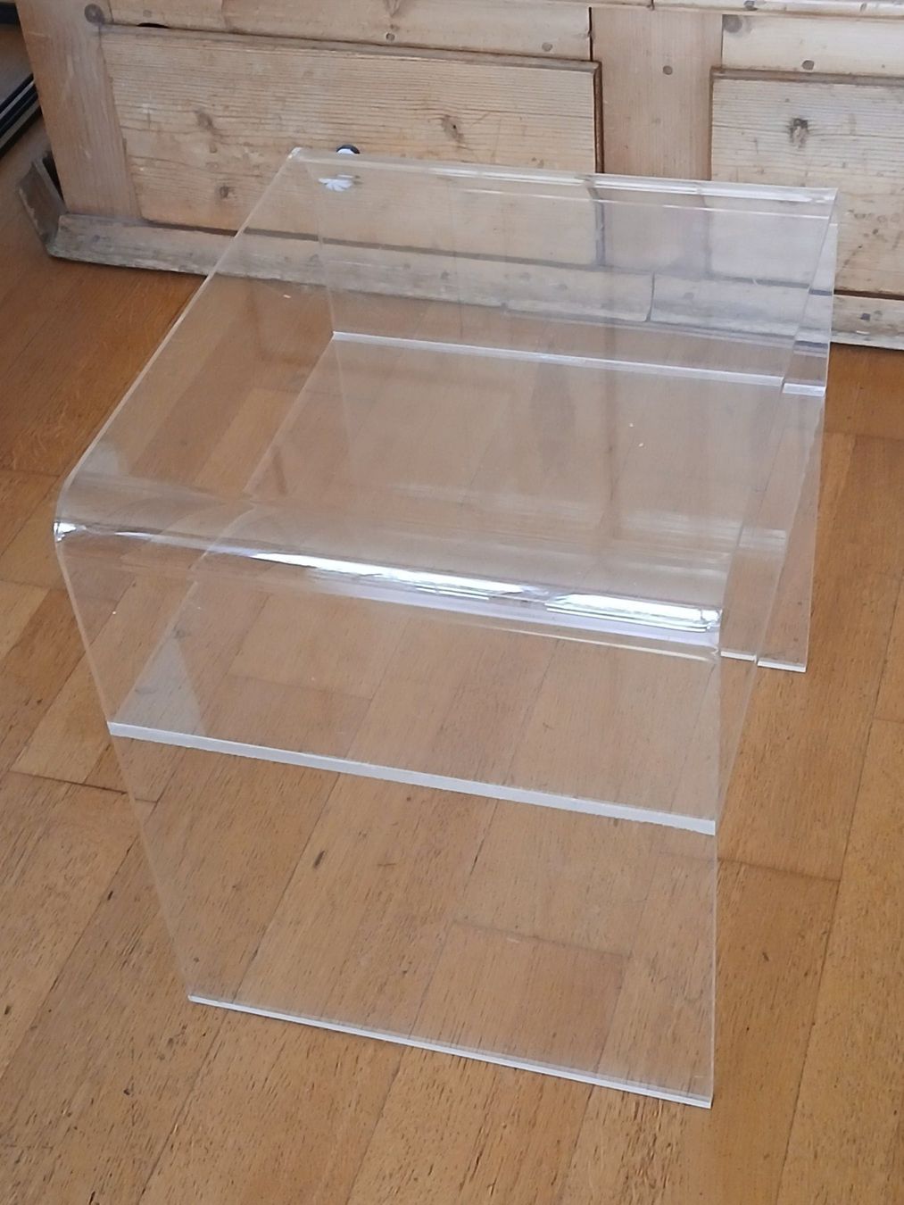 Tische: Acrylglas Beistelltisch mit Ablage – Gebraucht aus Zumikon von Vollvintage 9