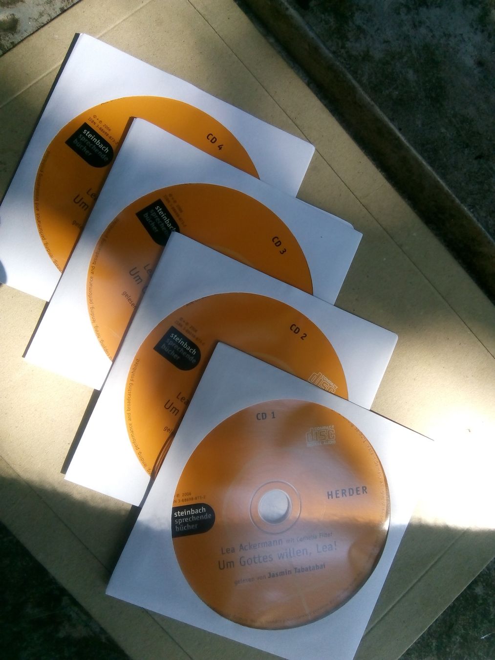 Audiolibri: Lea Ackermann: Um Gottes Willen, Lea! - Mein Einsatz.. 4-CDs – Usato da St.Gallen venduto da elk2023 2